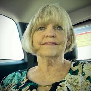 Meet your Posher, Regina